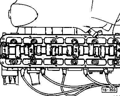 15-303 Removing and installing camshaft