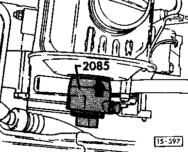 15-397 Renewing the camshaft oil seal