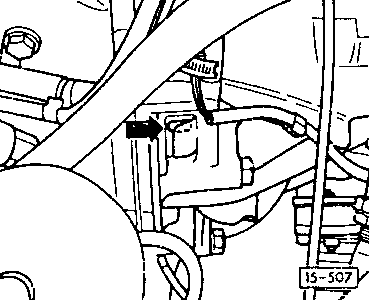 15-507 Set flywheel mark to top dead centre